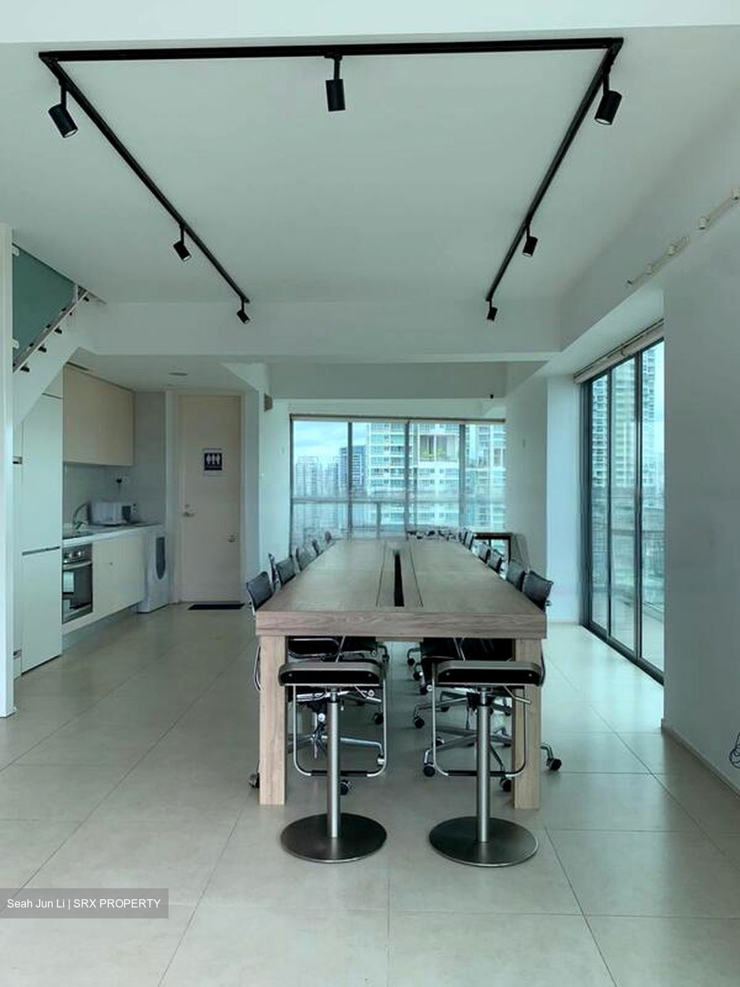 Southbank (D7), Office #490443561